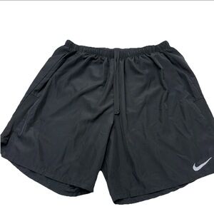 Nike Dri-Fit Men’s Black Athletic Shorts Size L  7” Inseam Pockets New
